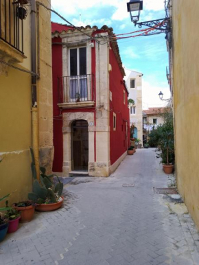 casa giulietta, Ronco del Carmelo 2 Sirakusa